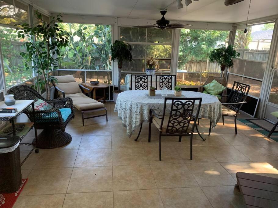 One Bed Suite Near Beaches And Downtown Sarasota Esterno foto