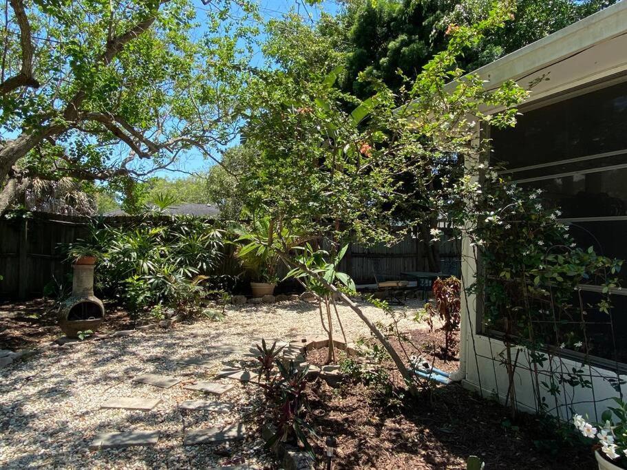 One Bed Suite Near Beaches And Downtown Sarasota Esterno foto